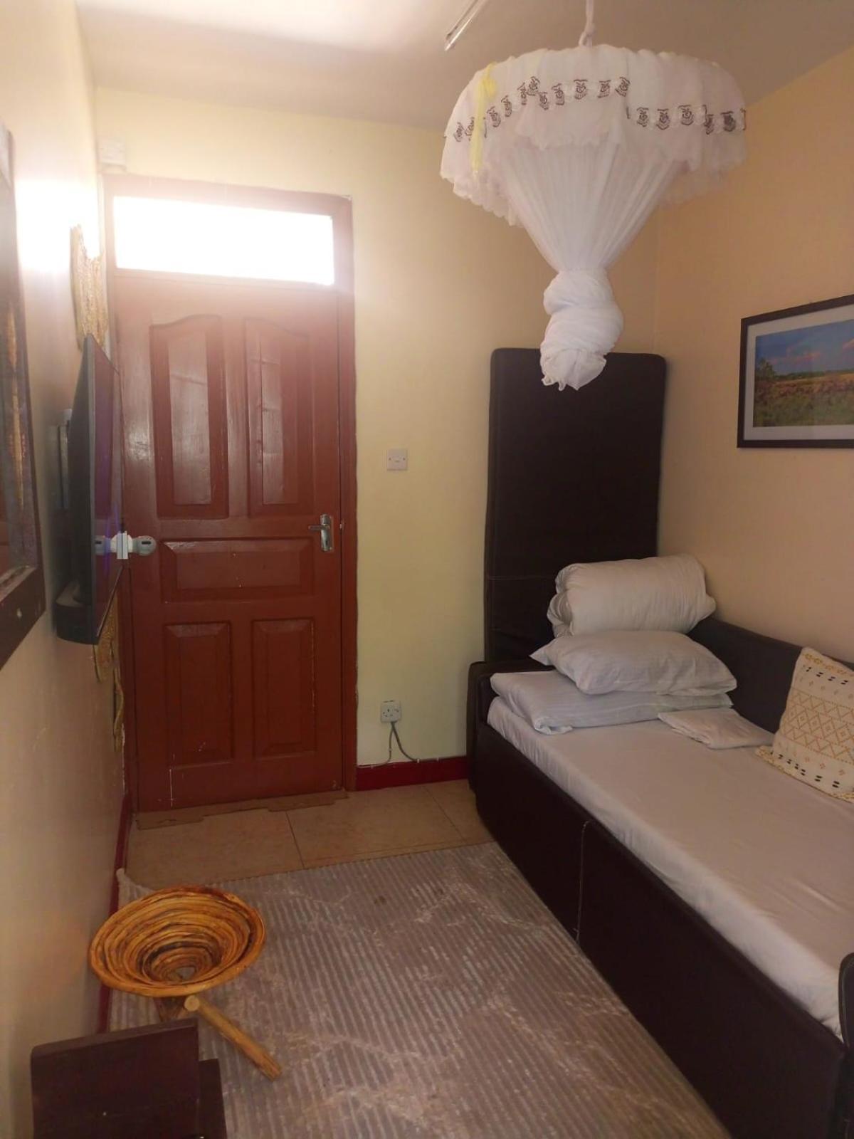 Madini Furnished Apartment 1 Near Jkia Sgr Nairobi Eksteriør billede